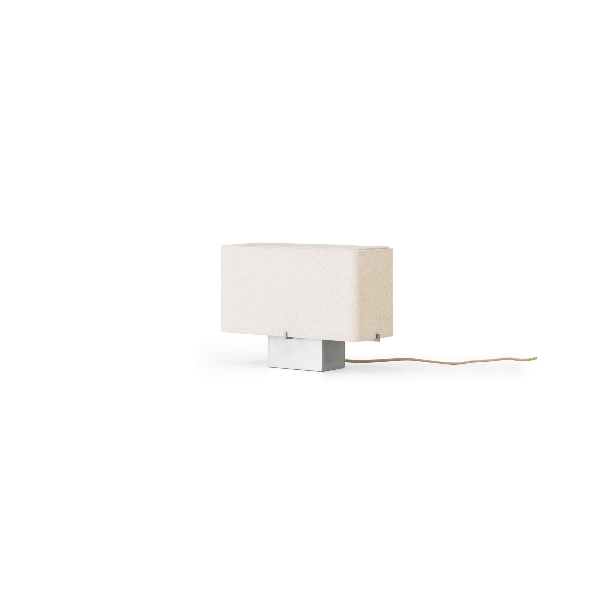 Audo Nonna Bordlampe H24 Børstet Aluminium Sand