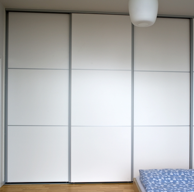 Mogensen Slimline Skydelåger På Mål Til Garderobe Med Låger Total Bredde 144 Til 192 Cm