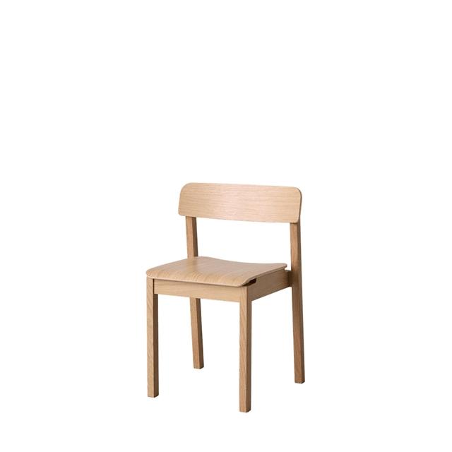 Moebe Everyday Spisebordsstol Lakeret Eg
