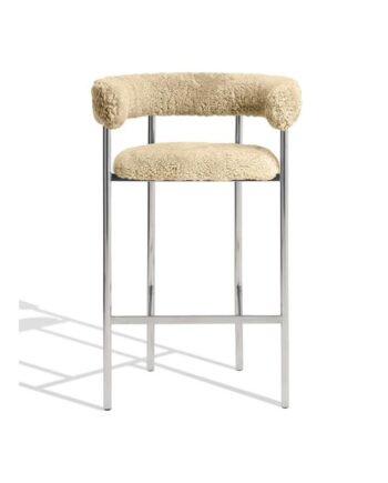 Møbel Copenhagen Font Barstol Med Armlæn 65 Cm Sheepskin Honey Poleret Stål Stel