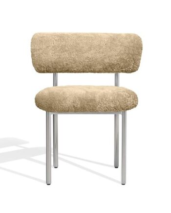 Møbel Copenhagen Font Spisebordsstol Sheepskin Honey Poleret Stål Stel