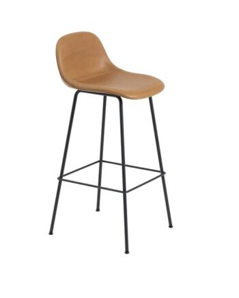 Muuto Fiber Barstol Med Tube Base Og Ryglæn Læder Polstret Cognac Sort H97   Cm