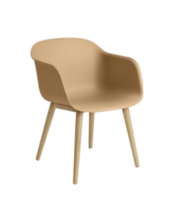 Muuto Fiber Spisebordsstol Med Armlæn Og Træ Base Ochre Eg