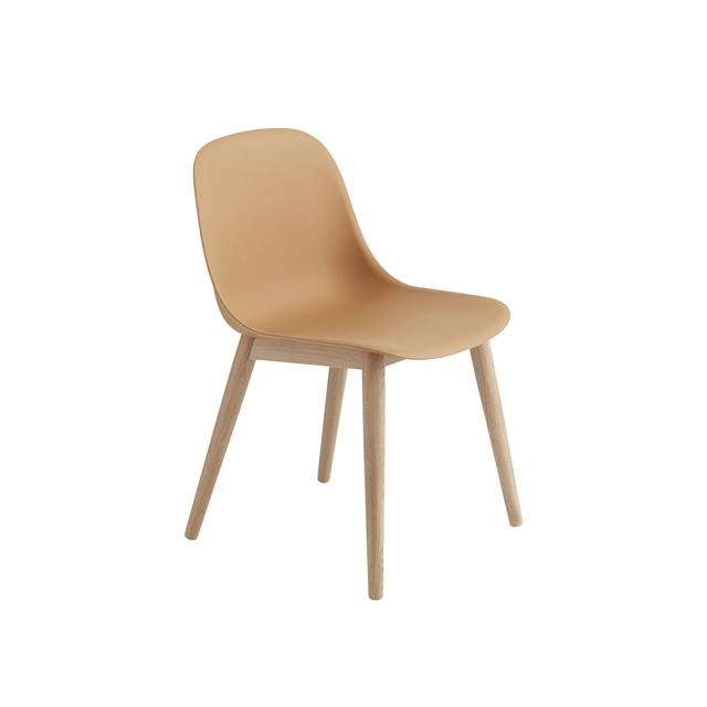 Muuto Fiber Spisebordsstol Med Træ Base Ochre Eg