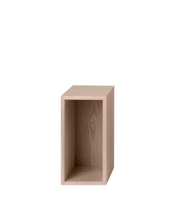 Muuto Stacked Hyldesystem Med Bagplade Lille Eg