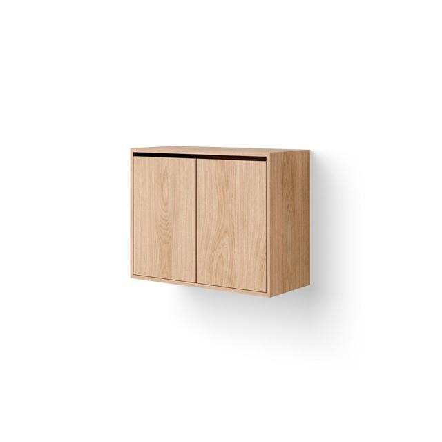 New Works Cabinet Reol Høj Med Døre Eg