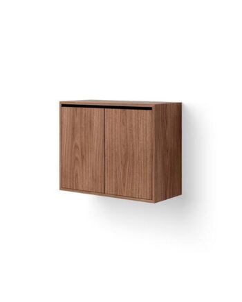New Works Cabinet Reol Høj Med Døre Valnød