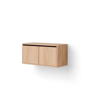 New Works Cabinet Reol Lav Med Døre Eg