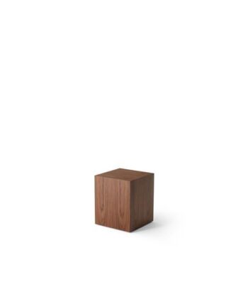 New Works Mass Sidebord Valnød