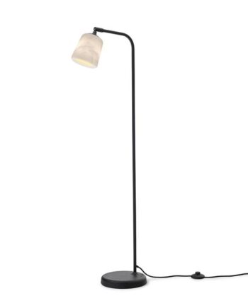 New Works Material Gulvlampe The Black Sheep Marmor