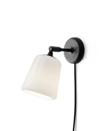 New Works Material Væglampe Hvid Opal Glas