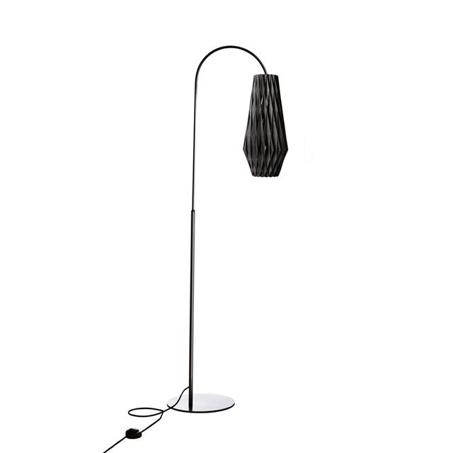 Pilke Signature 20 42 Gulvlampe Sort
