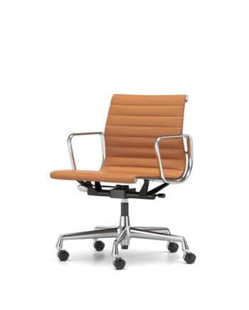 Vitra Ea 118 Kontorstol Med Swivel Armlæn Vippemekanisme Cognac Læder Krom Stel