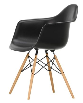 Vitra Eames Plastic Daw Spisebordsstol Dyb Sort Gylden Ahorn