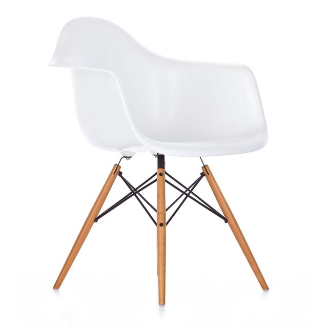 Vitra Eames Plastic Daw Spisebordsstol Hvid Gylden Ahorn