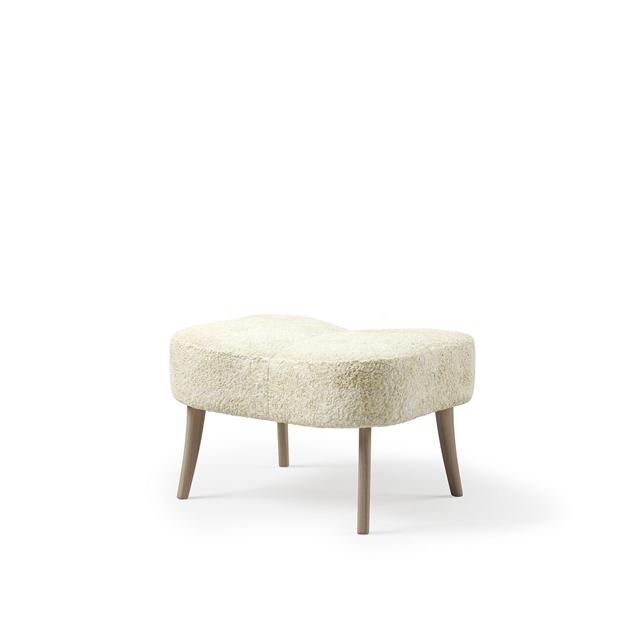 Warm Nordic Pragh Puf Sheepskin Off White Hvidoileret Eg