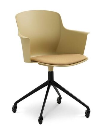 Erling Christensen Møbler Mia Dining Chair   Armlæn   Pude Gul Hjul : Erling Christensen Møbler  : Erling Christensen Møbler