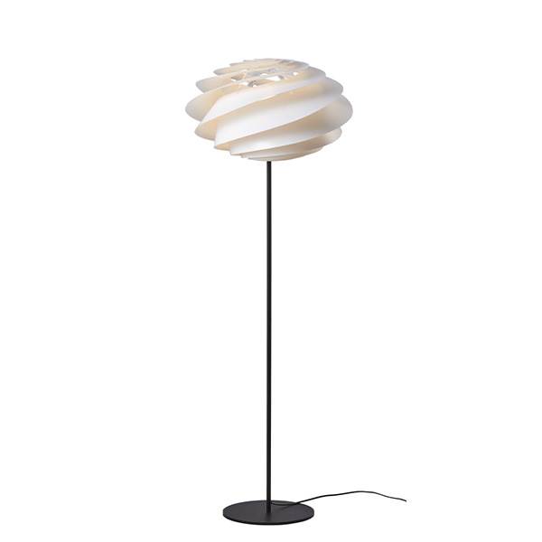 Le Klint Swirl Gulvlampe Hvid : Erling Christensen Møbler