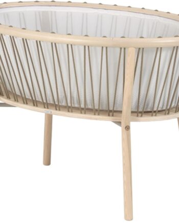 Mosekurv Kave Home Leonela   Nordisk Børnevugge   Natur Asketræ L97xb62xh66 Cm Med Skummadras