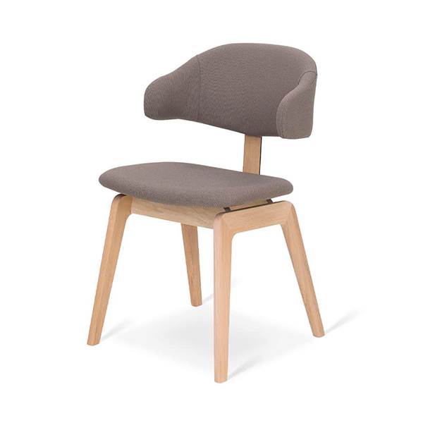Pbj Designhouse Pbj Maior Spisebordsstol Lakeret Lys Eg Stof : Erling Christensen Møbler  : Erling Christensen Møbler