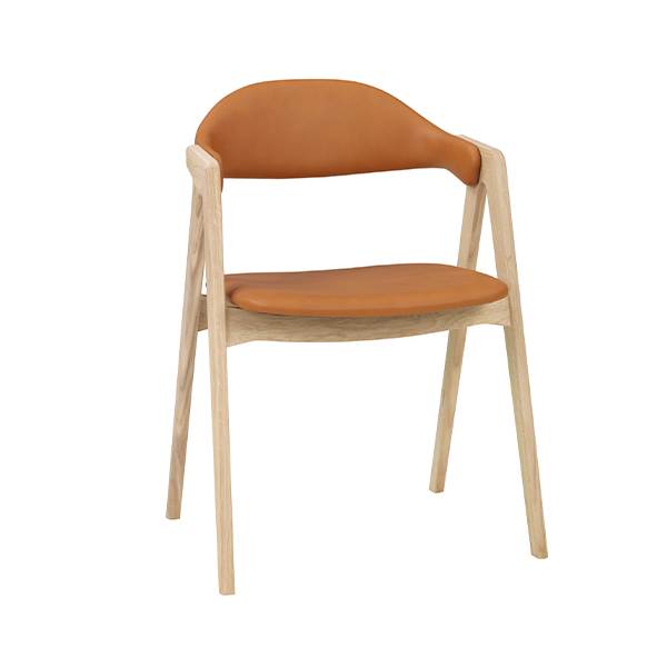 Pbj Designhouse Pbj Titan Spisebordsstol Lakeret Lys Eg Stof : Erling Christensen Møbler  : Erling Christensen Møbler