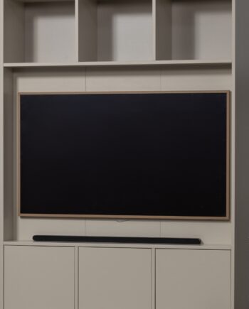 Tv-bord Woood Meggy  Beige Slebet Fyrretræ  Fsc  Push-to-open  Opbevaring  Til Tv Op Til 65 Tommer