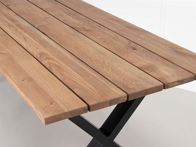 Udendørs Spisebord House Of Sander Outland   Massivt Egetræ Antik Brun Med Sort Metalstel 200   82 Cm