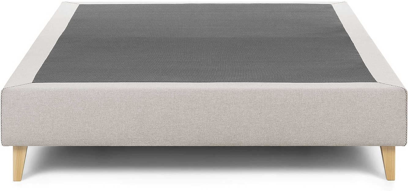 Dobbeltseng Kave Home Nikos Nordisk Moderne Beige Stof-sengeramme H36   B140   L190 Cm Pletresistent Aftageligt Betræk