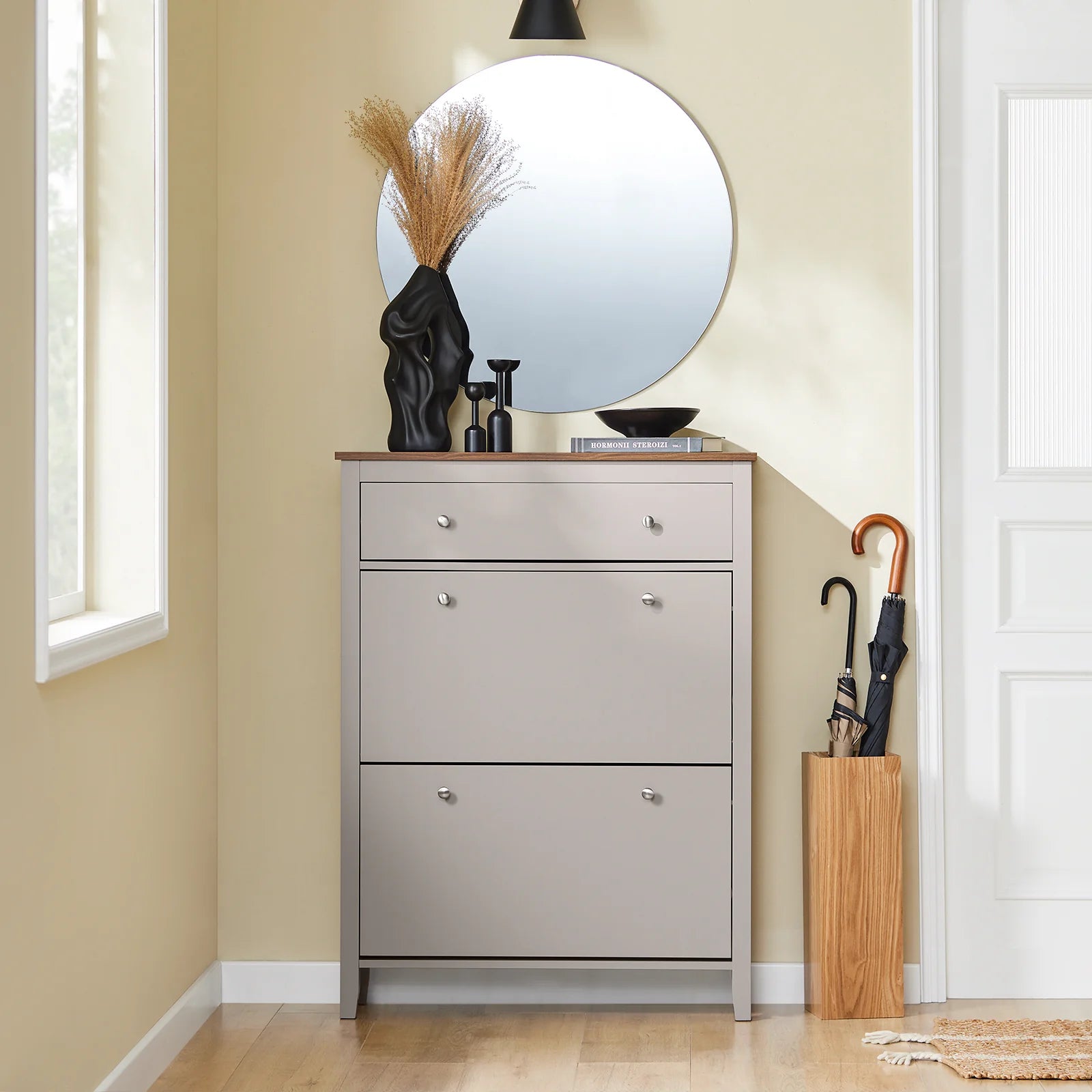 Genialt Pladsbesparende: Slankt Skoskab Til Gangen   Kun 24 Cm Dybt  B80xd25xh108 Cm  Lysbrun