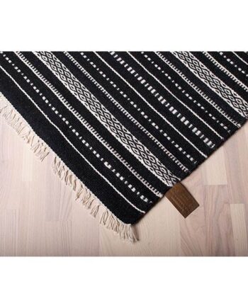 Hc Interior Rugs Kelim Denver Black   Ivory  : Erling Christensen Møbler