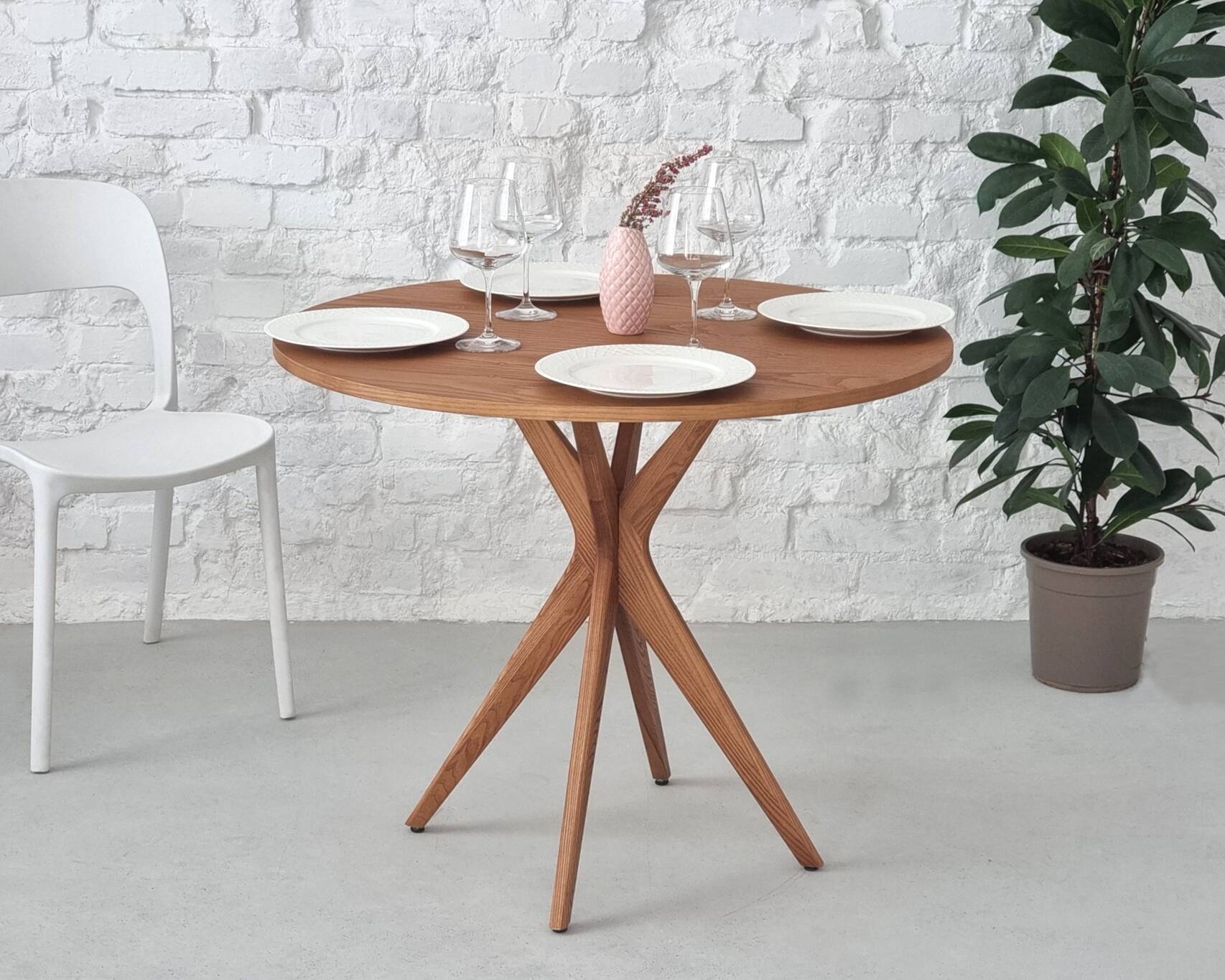 Jubi Lille Rundt Spisebord Diam  70cm Oak