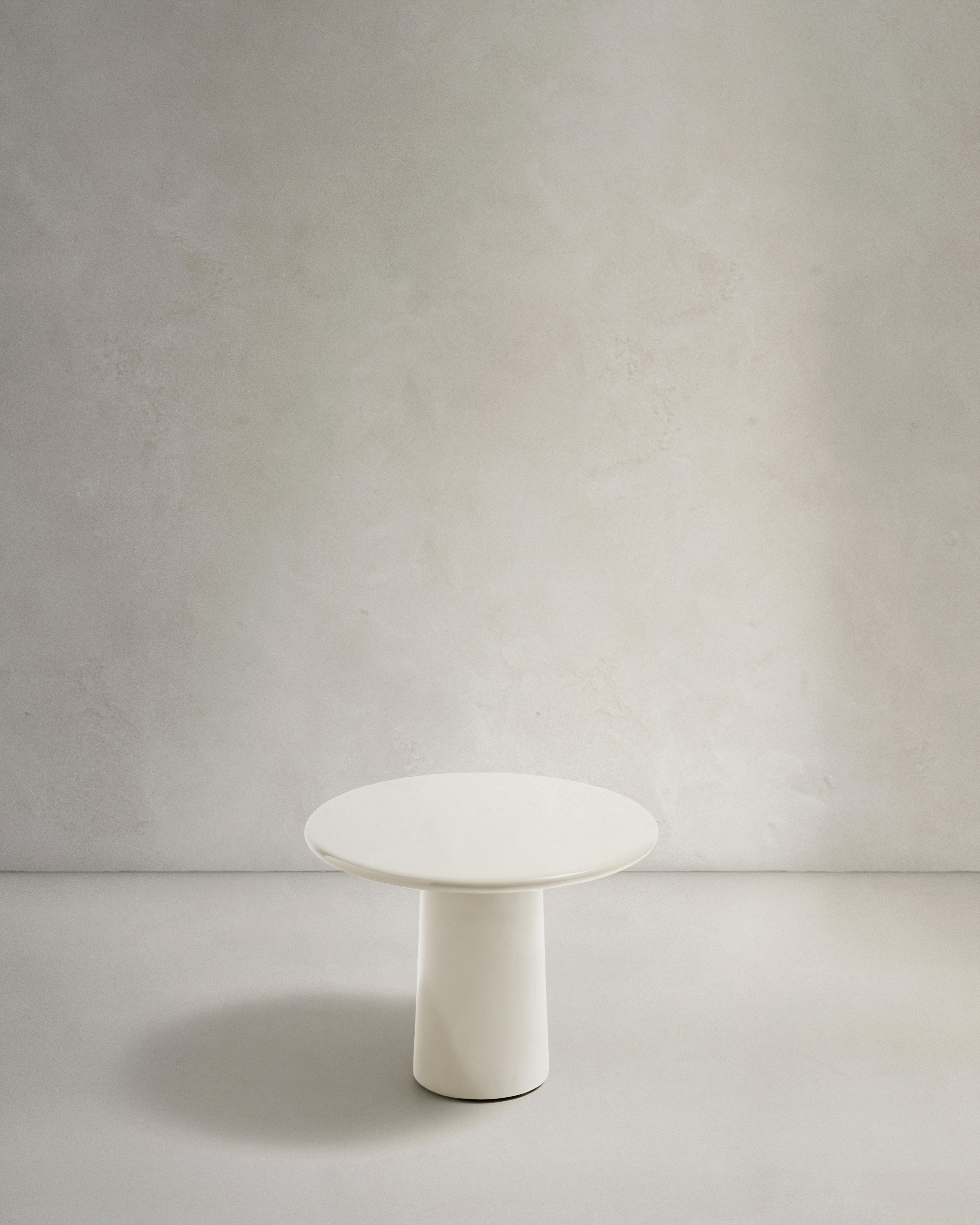 Kave Home Albanella Sofabord  Rund Blank Hvid Cement  ø65