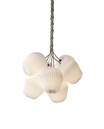 Le Klint The Bouquet Large Chandelier Med   Standardskærme  : Erling Christensen Møbler