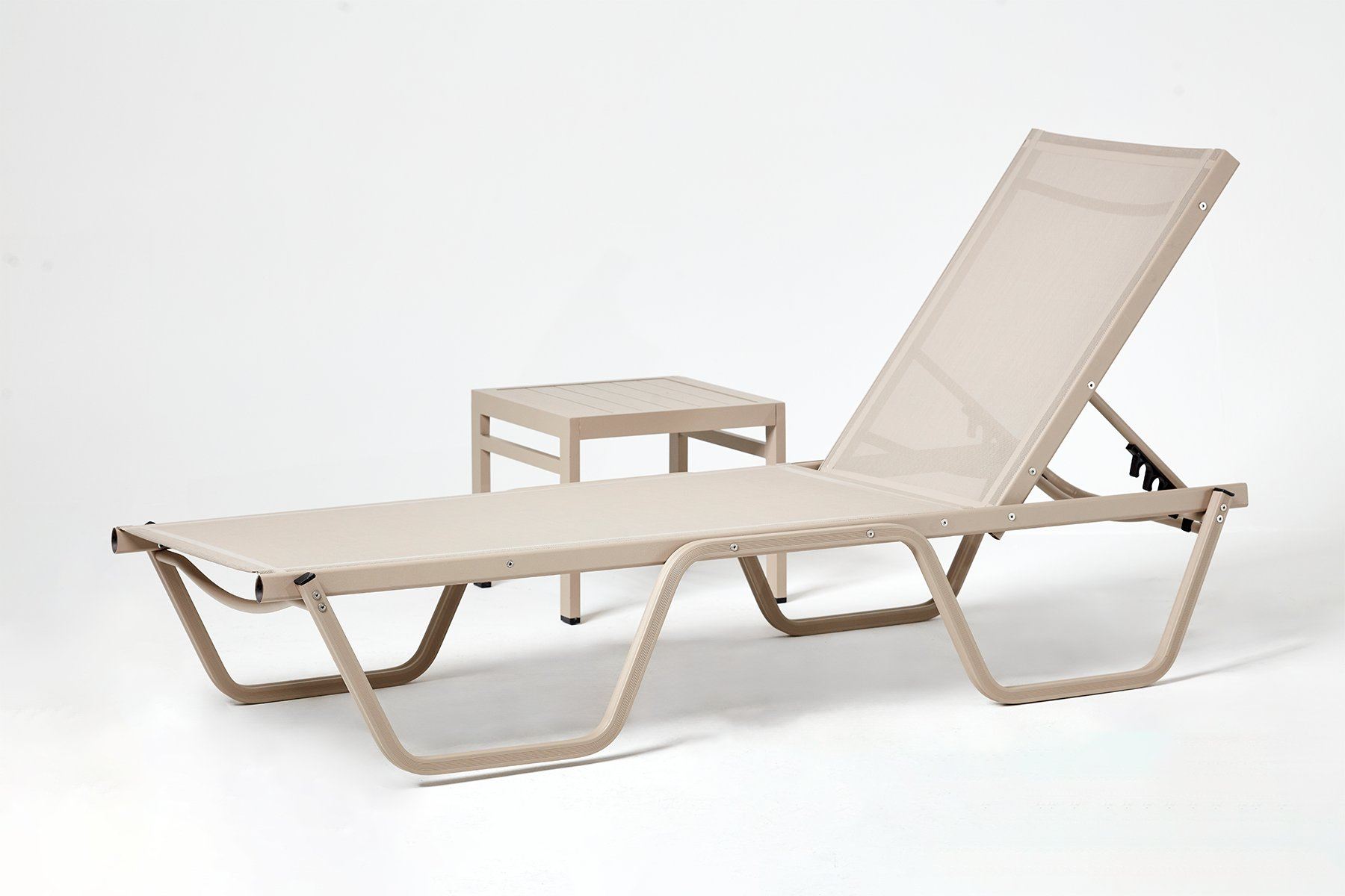 Nordvärk Asos Udendørs Solseng Og Sidebord Beige Vinylbelagt Polyester Og Aluminium  Sæt Med