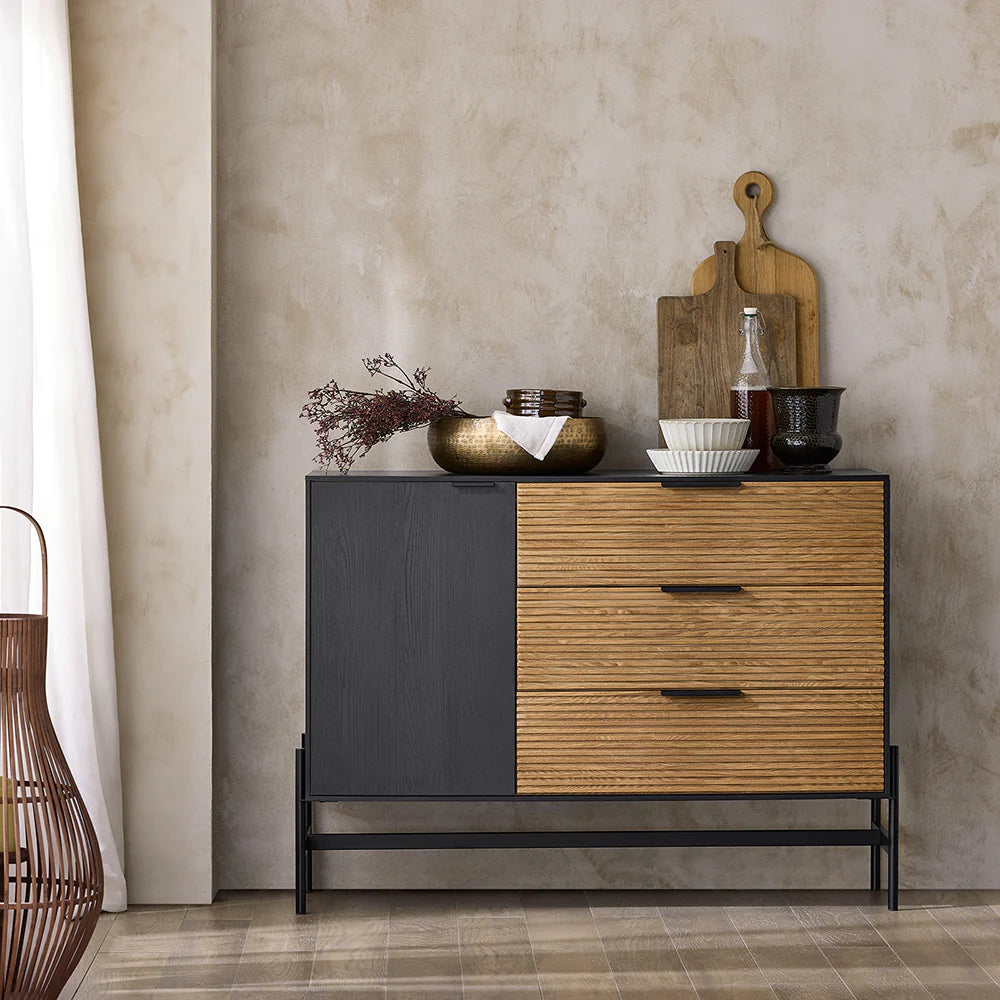 Smuk Kommode   Japandi-stil   L114xb40xh83 Cm  Sort Og Naturfarvet