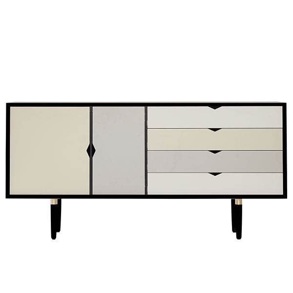 Andersen Furniture S6 Skænk Sort Farvede Fronter  : Erling Christensen Møbler